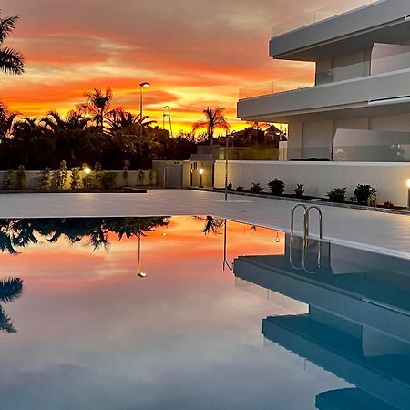 Modern New Apartment Las Terrazas De Costa Adeje. Heated Pool, Big Terrace And Private Parking エクステリア 写真
