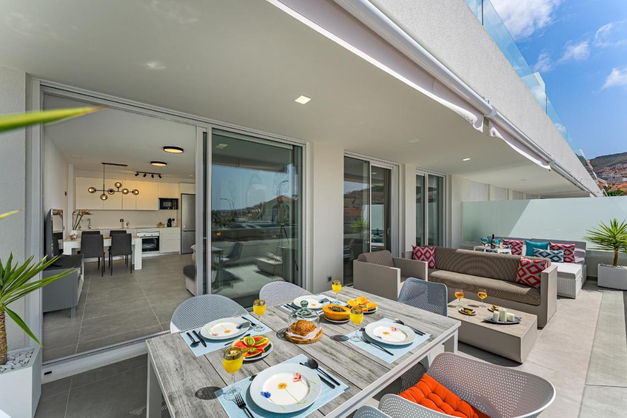 Modern New Apartment Las Terrazas De Costa Adeje. Heated Pool, Big Terrace And Private Parking エクステリア 写真
