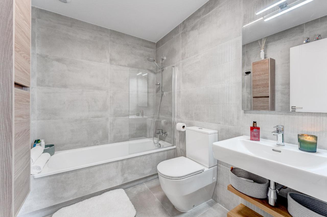 Modern New Apartment Las Terrazas De Costa Adeje. Heated Pool, Big Terrace And Private Parking エクステリア 写真