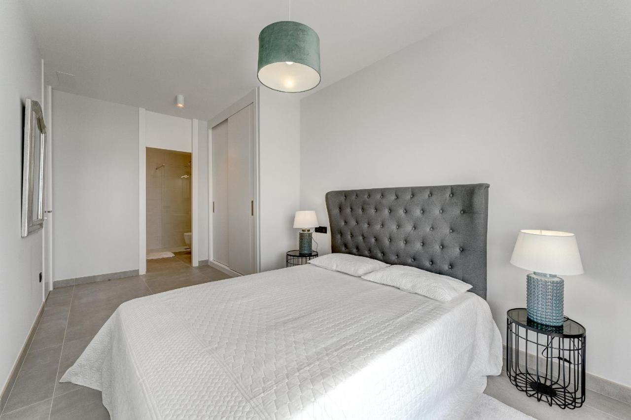 Modern New Apartment Las Terrazas De Costa Adeje. Heated Pool, Big Terrace And Private Parking エクステリア 写真
