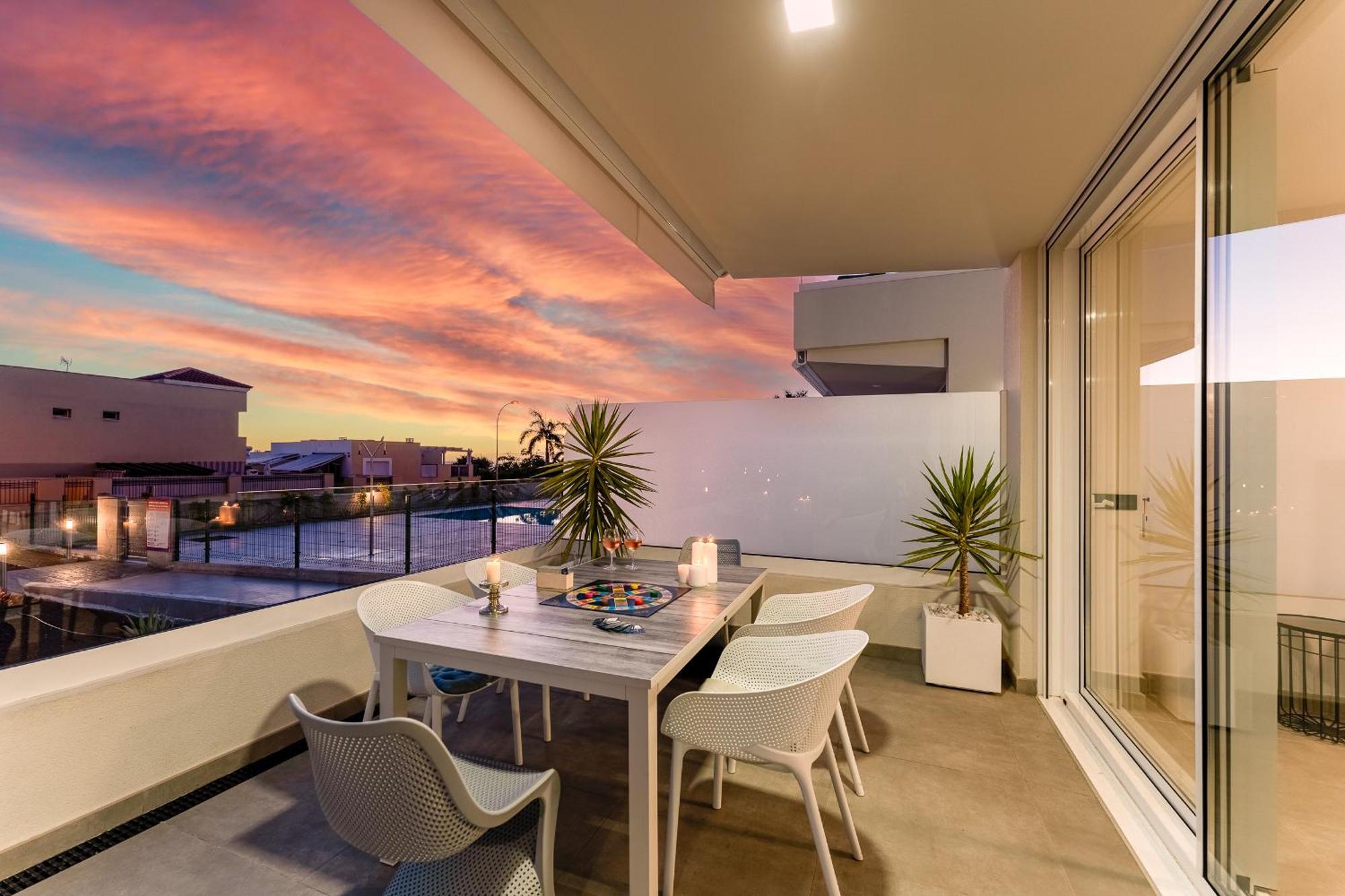 Modern New Apartment Las Terrazas De Costa Adeje. Heated Pool, Big Terrace And Private Parking エクステリア 写真